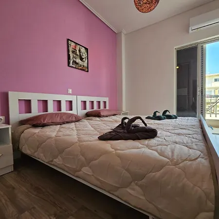 Spacious & Comfortable Modern House Apartment Corinth