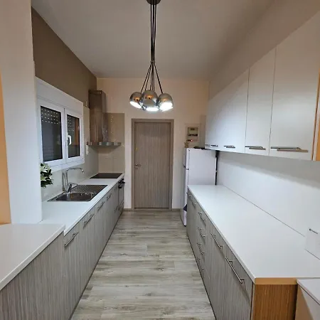 Spacious & Comfortable Modern House * Corinthe